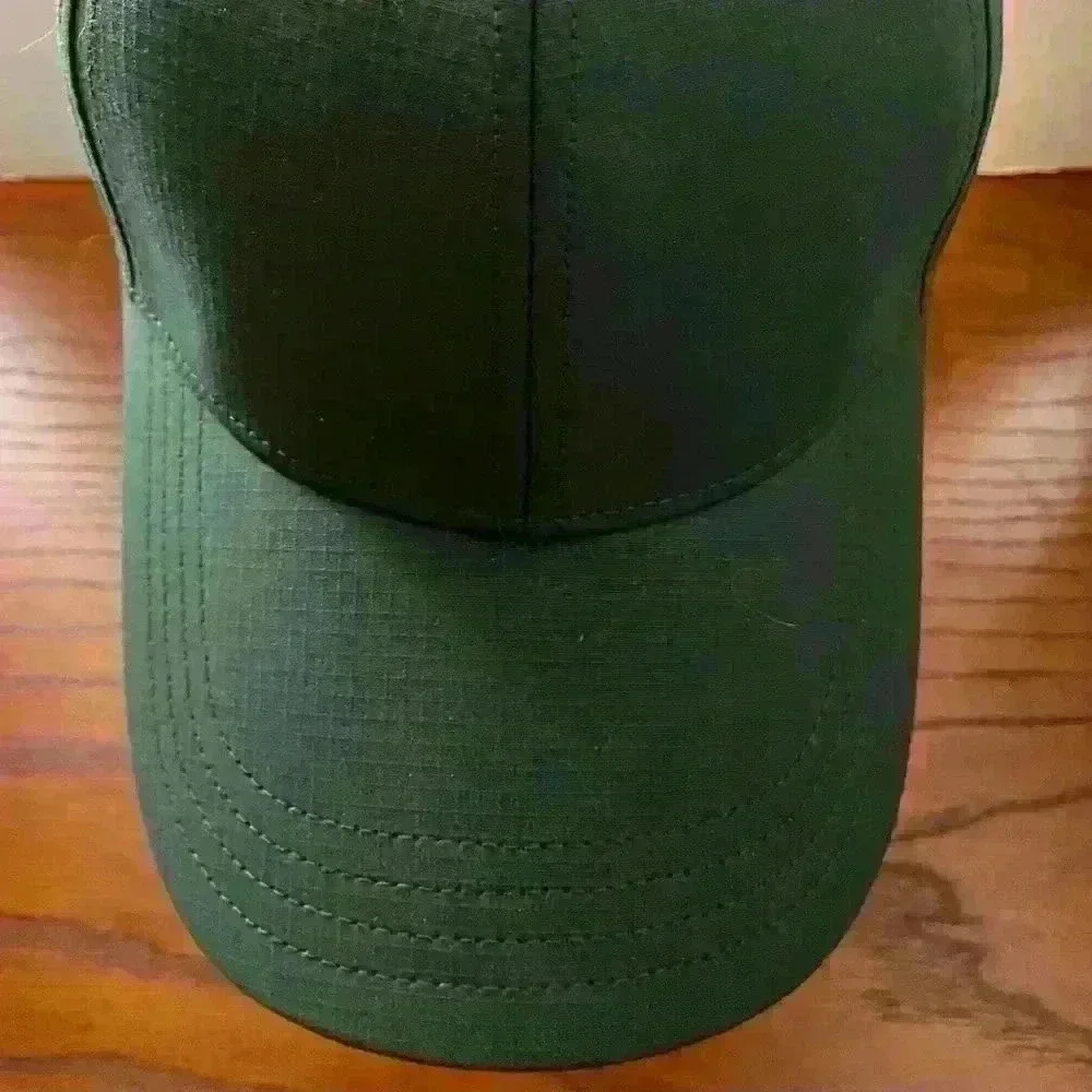 Club Monaco Unisex Ripstop Baseball Hat. Available in Green. NWT